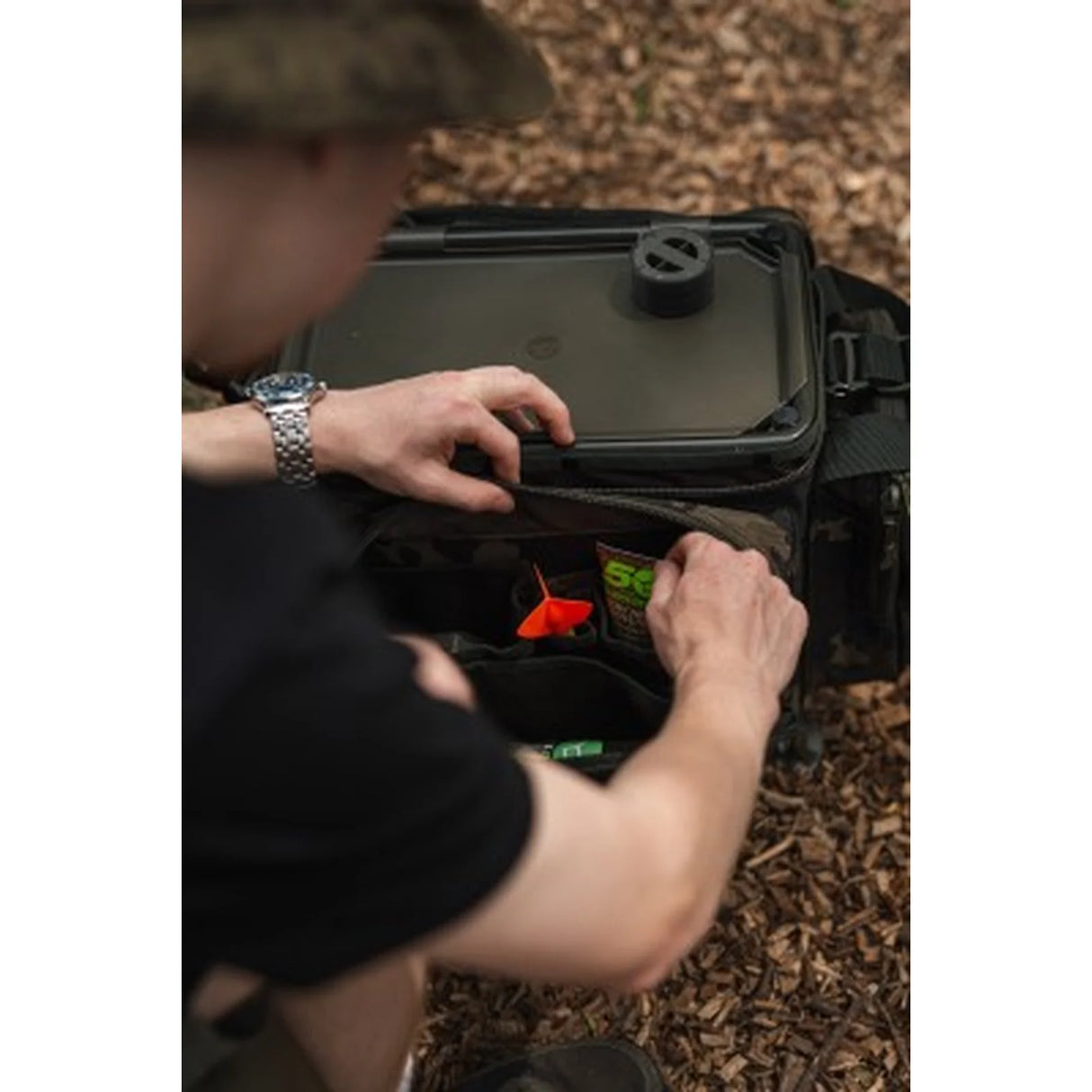 Macuto Korda Compac Framed Carryall Small Dark Kamo