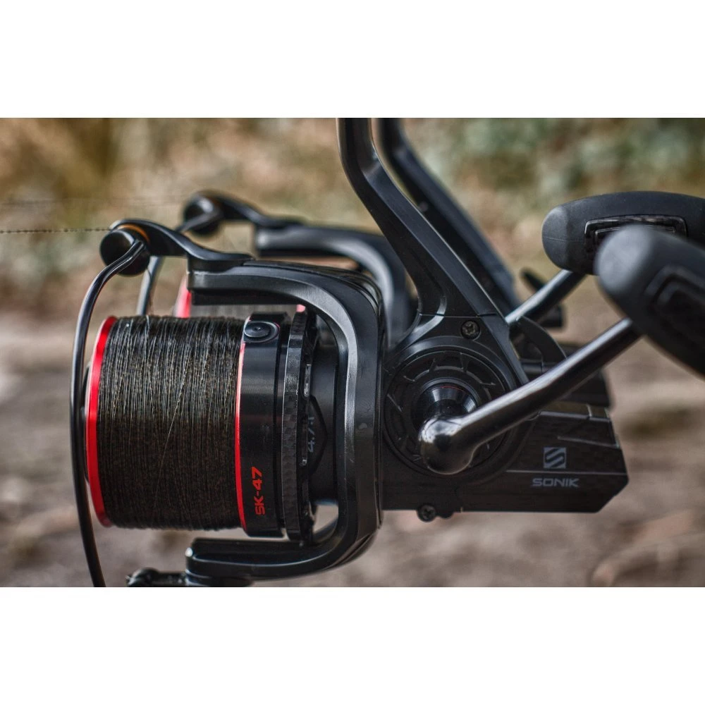 Carrete Sonik SK-47 Carbon 7000 - Tienda Carpfishing