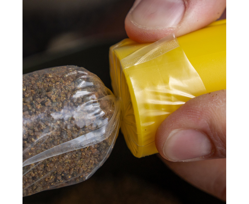 Sistem de fabricare a pungilor pva Avid Carp