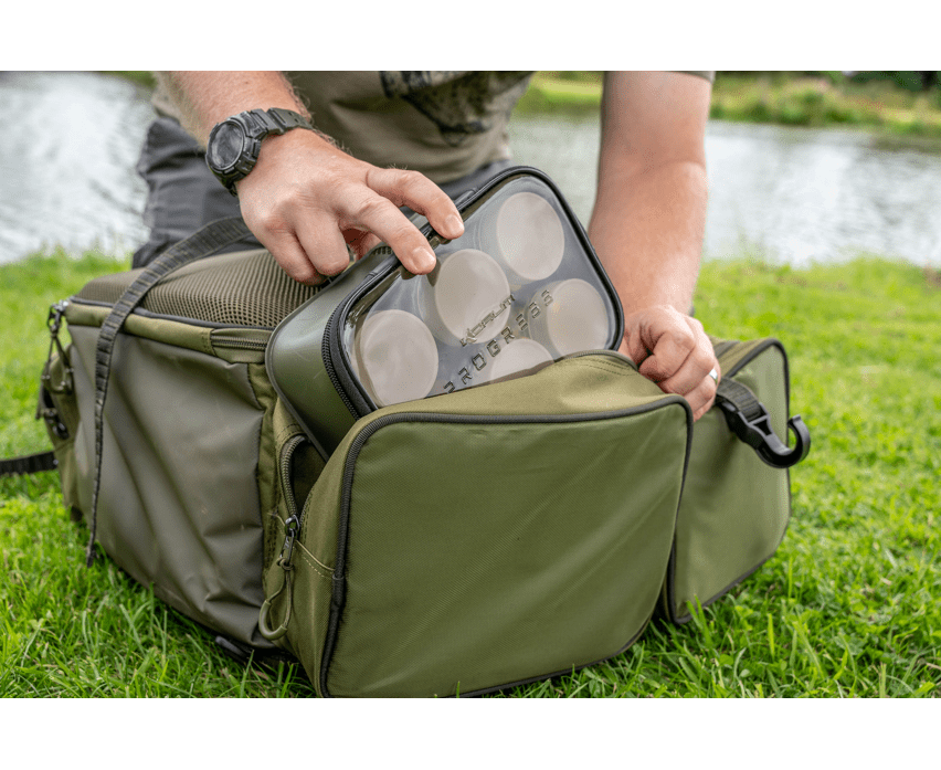 Macuto de 6 botes de cebo Korum Eva - Tienda Carpfishing