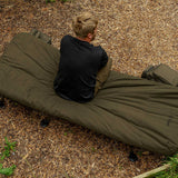 Bed Chair cu sac de dormit Avid Carp Revolve Sistem