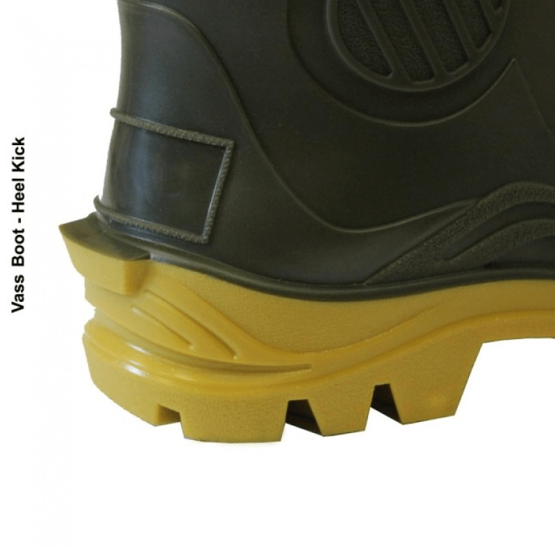 Vass 700-60E high fishing boots heel kick detail, showcasing durable PVC construction and grip pattern.