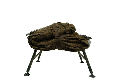 Bed Chair con saco de dormir Solar SP C-Tech Memory Foam 8 patas Wide - Tienda Carpfishing