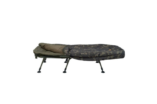 Bed Chair con saco de dormir Solar Worldwide STD 6 patas - Tienda Carpfishing