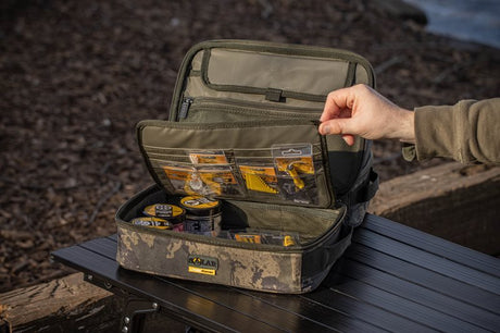 Bolso de Accesorios Solar Undercover Camo Grande - Tienda Carpfishing