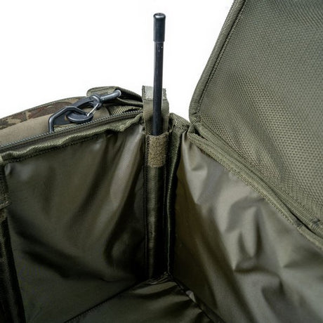 Macuto Nash Subterfuge Carryall Mediano 50L - Tienda Carpfishing