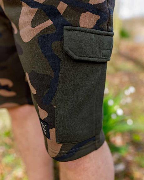 Pantalón corto Fox LW Camo - Tienda Carpfishing
