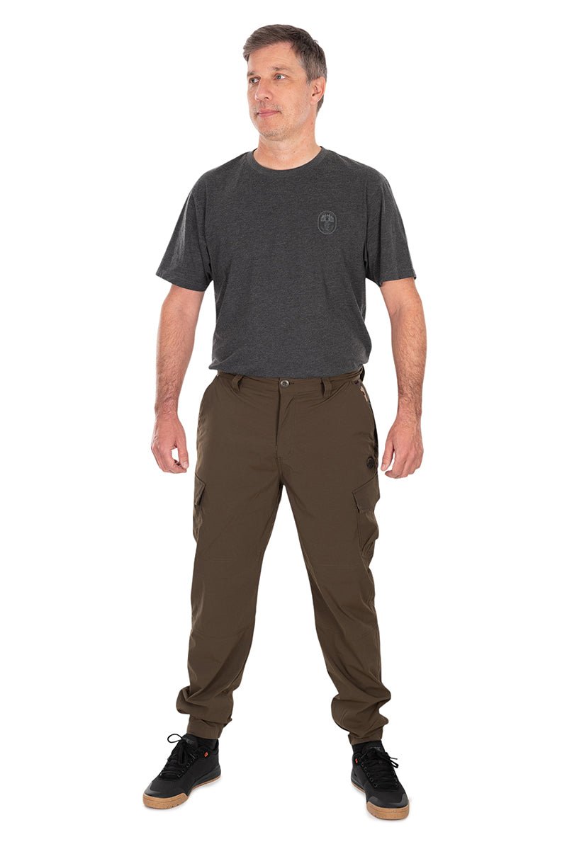 Pantalón Fox Caqui LW Cargo - Tienda Carpfishing