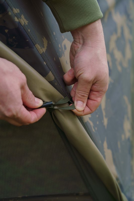 Refugio Solar WorldWide Brolly System - Tienda Carpfishing
