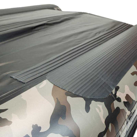 Barca Raptor 230 X - Wide Dark Camo con suelo de aluminio - Tienda Carpfishing